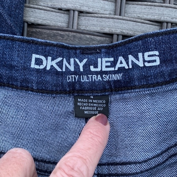 𝅺DKNY Jeans City Ultra Skinny - Picture 9 of 16